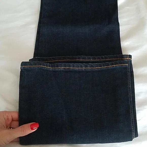 Gap 1969 dark denim curvy fit jeans Sz26/2r- EUC - Picture 4 of 9